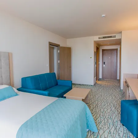 Astoria 3*